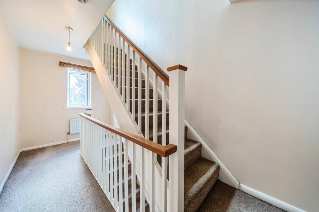 4 Rooms available in Canada Water